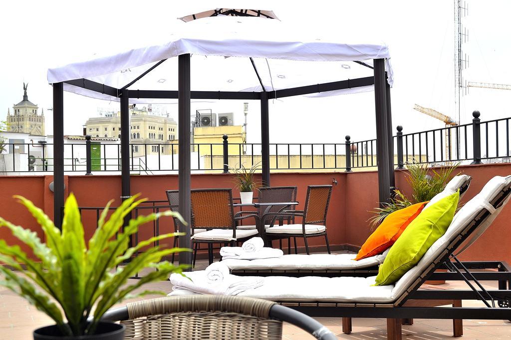 New Point Madrid Apartments מראה חיצוני תמונה