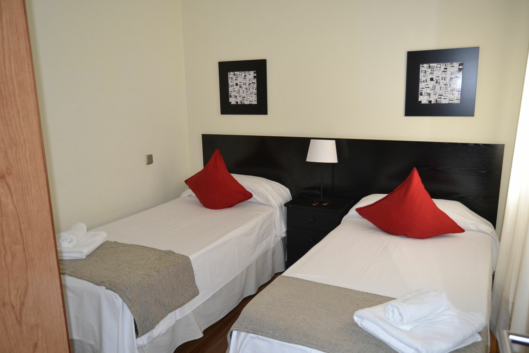 New Point Madrid Apartments מראה חיצוני תמונה